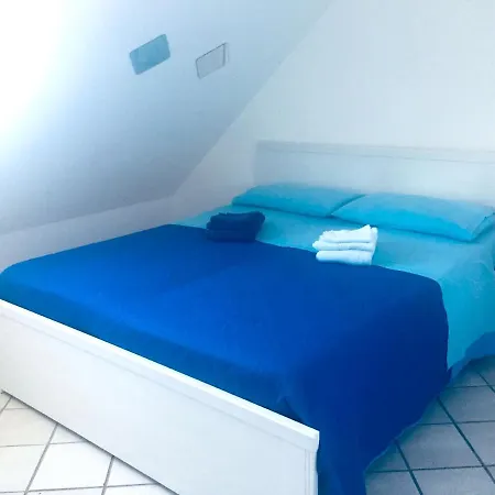 Elegant With Sea View In - 60 M² Mascali