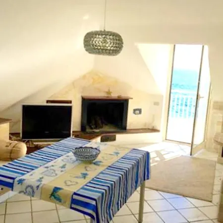 Elegant With Sea View In 60 M²