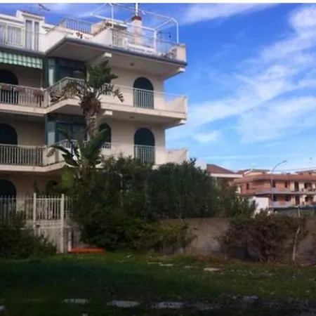 Elegant With Sea View In 60 M² Apartment