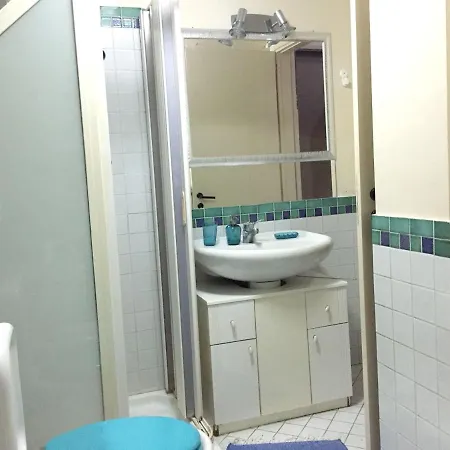 Apartment Elegant With Sea View In 60 M² *